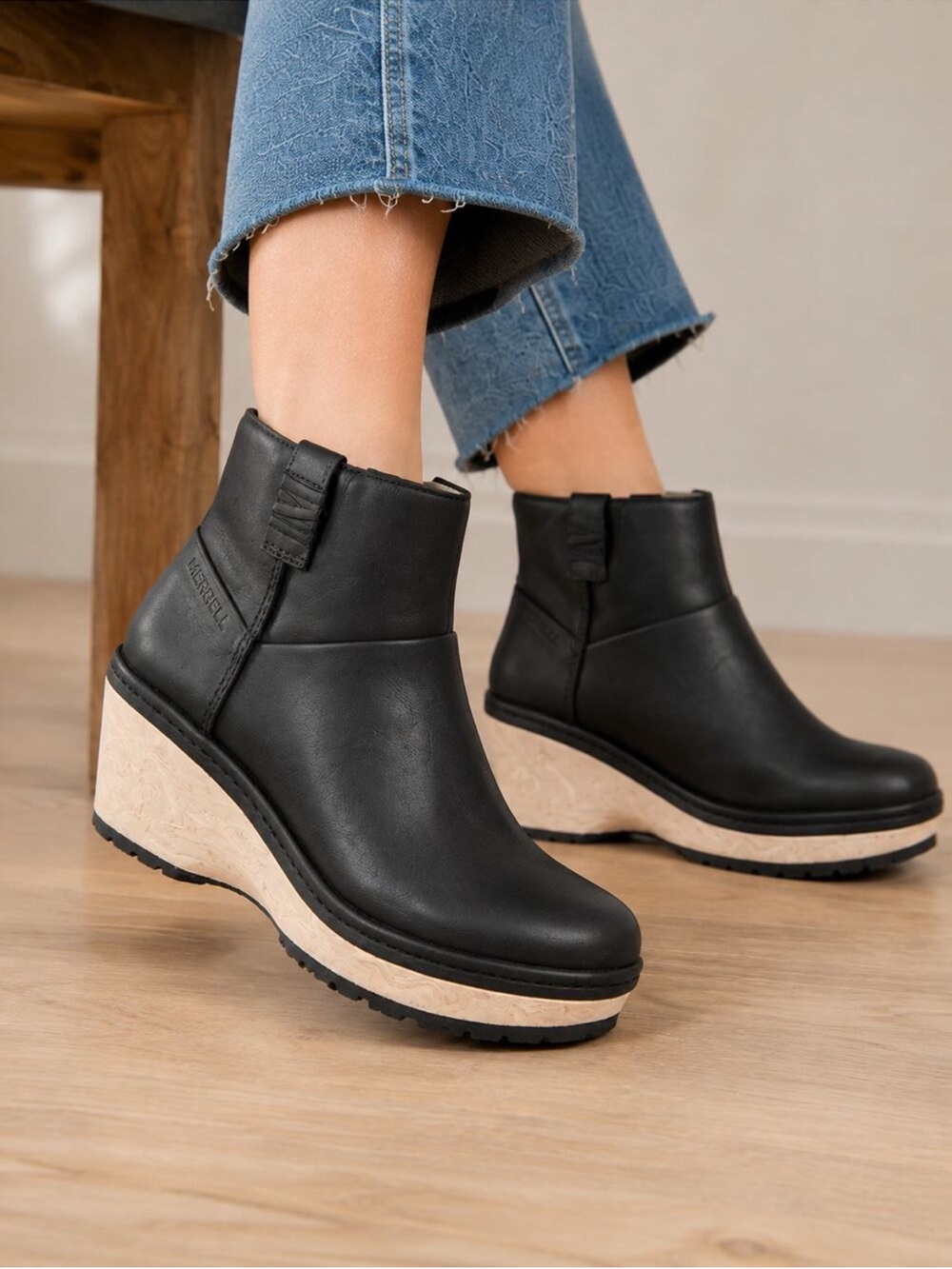Merrell Halendi Bluff Boot Black Leather Upper Wedge Ankle Women’s size 11
